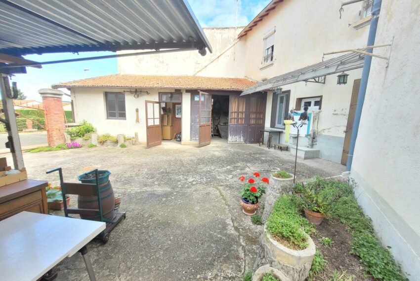 cour et atelier