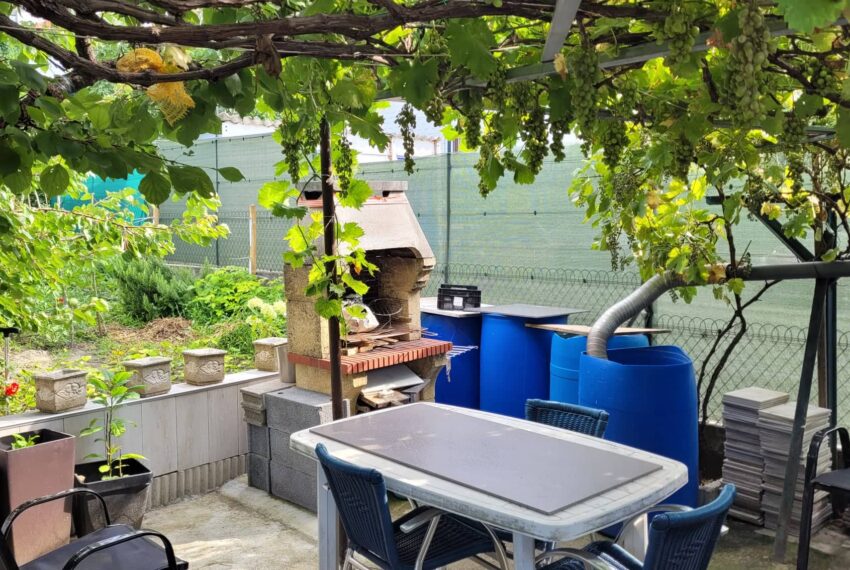 Terrasse sous treille