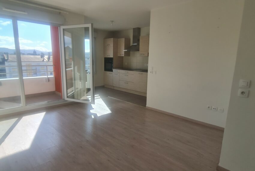 photo_5c0aac262a1847278782fe2500bcc3d1 (1)